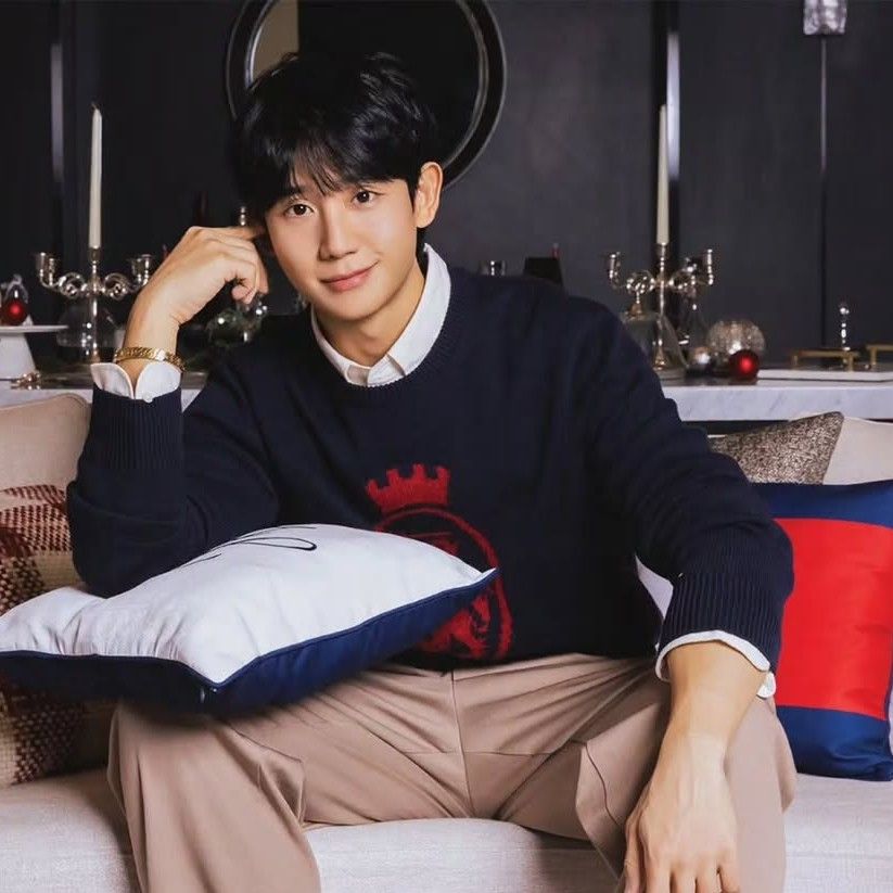 Latest photo of Jung Haein