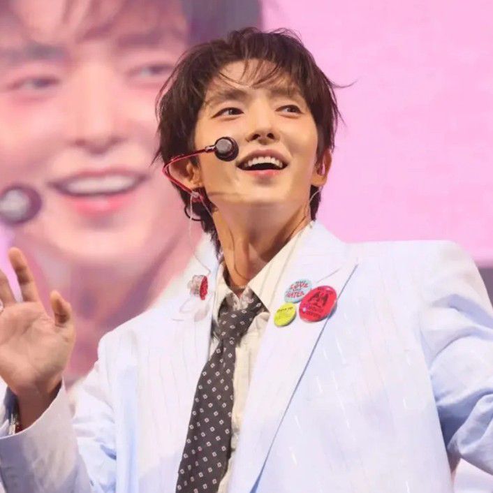 Recent activity shot of Lee Joongi