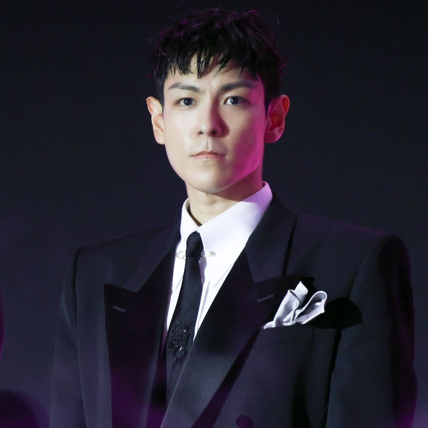 Behind-the-scenes cut of T.O.P
