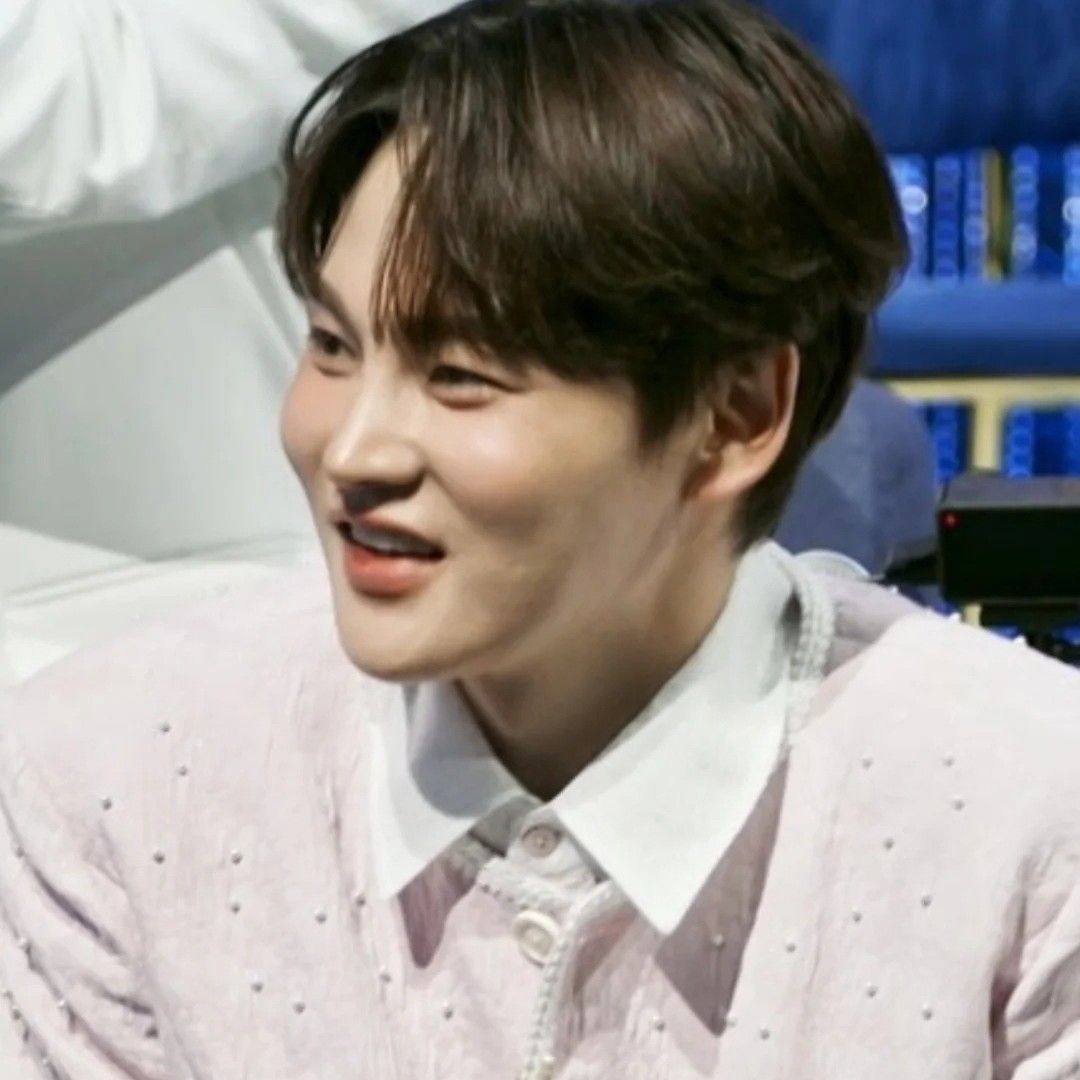 Behind-the-scenes cut of Park Seojin