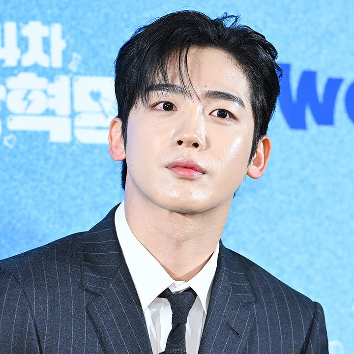 Latest photo of Kim Yohan