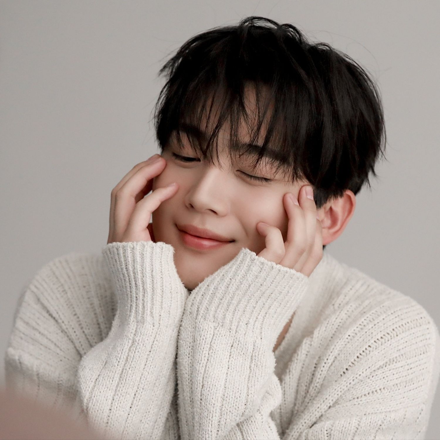 Latest photo of Kim Yohan