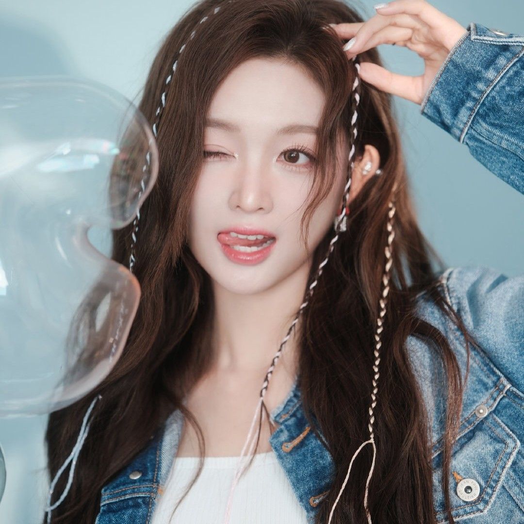 A moment captured by a fan of Wu Xuanyi