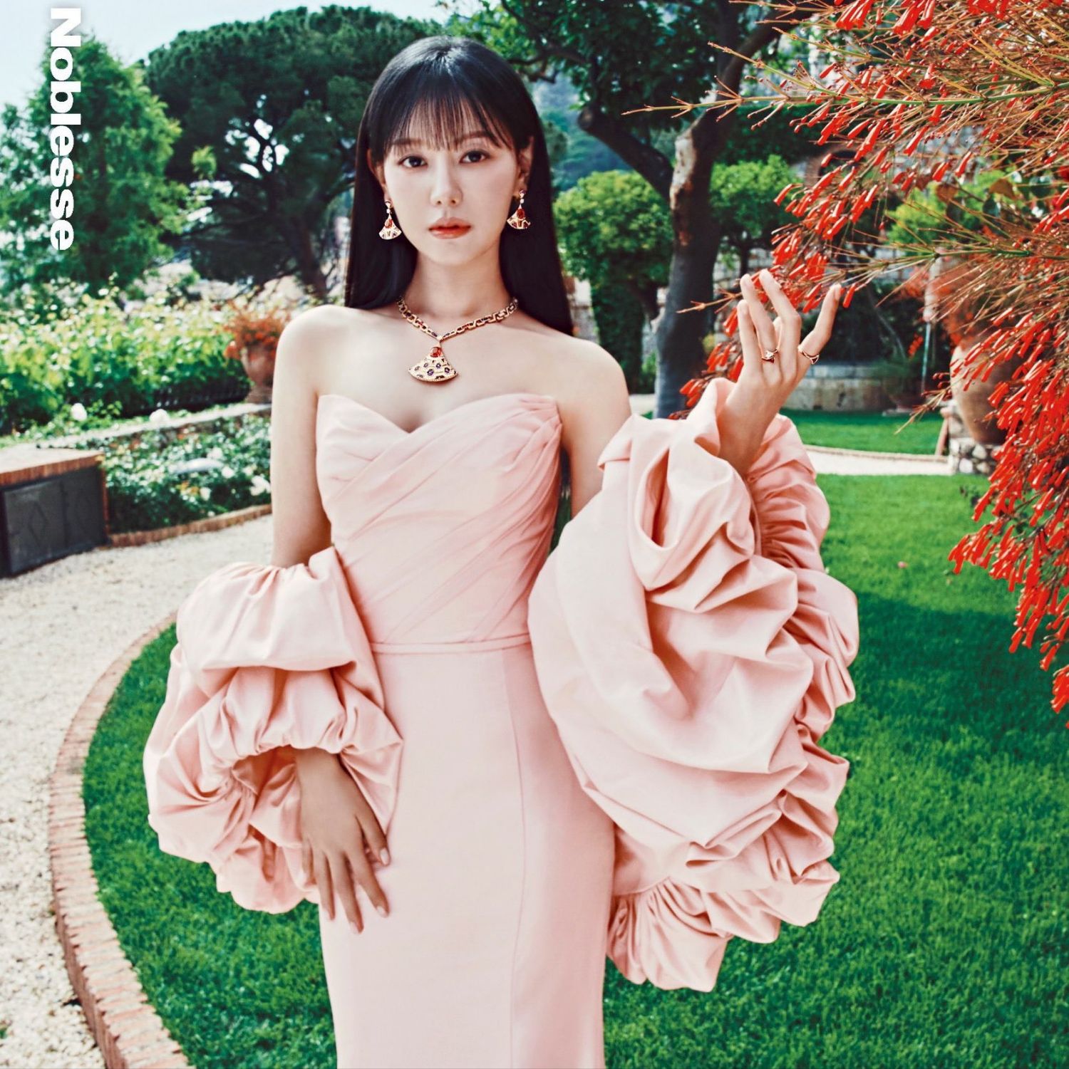 Recent activity shot of Kim Jiwon