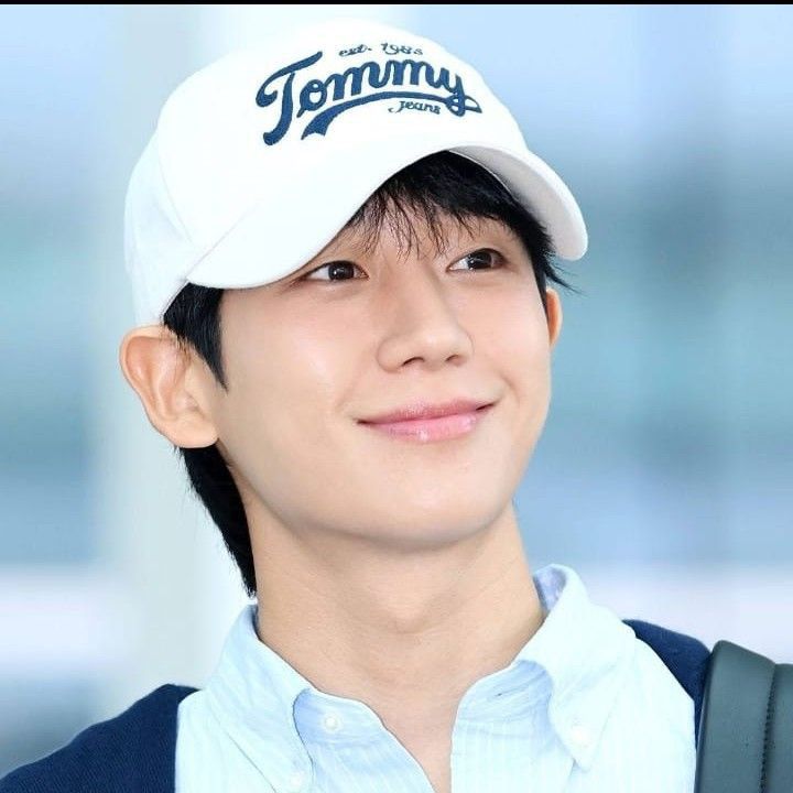 Latest photo of Jung Haein
