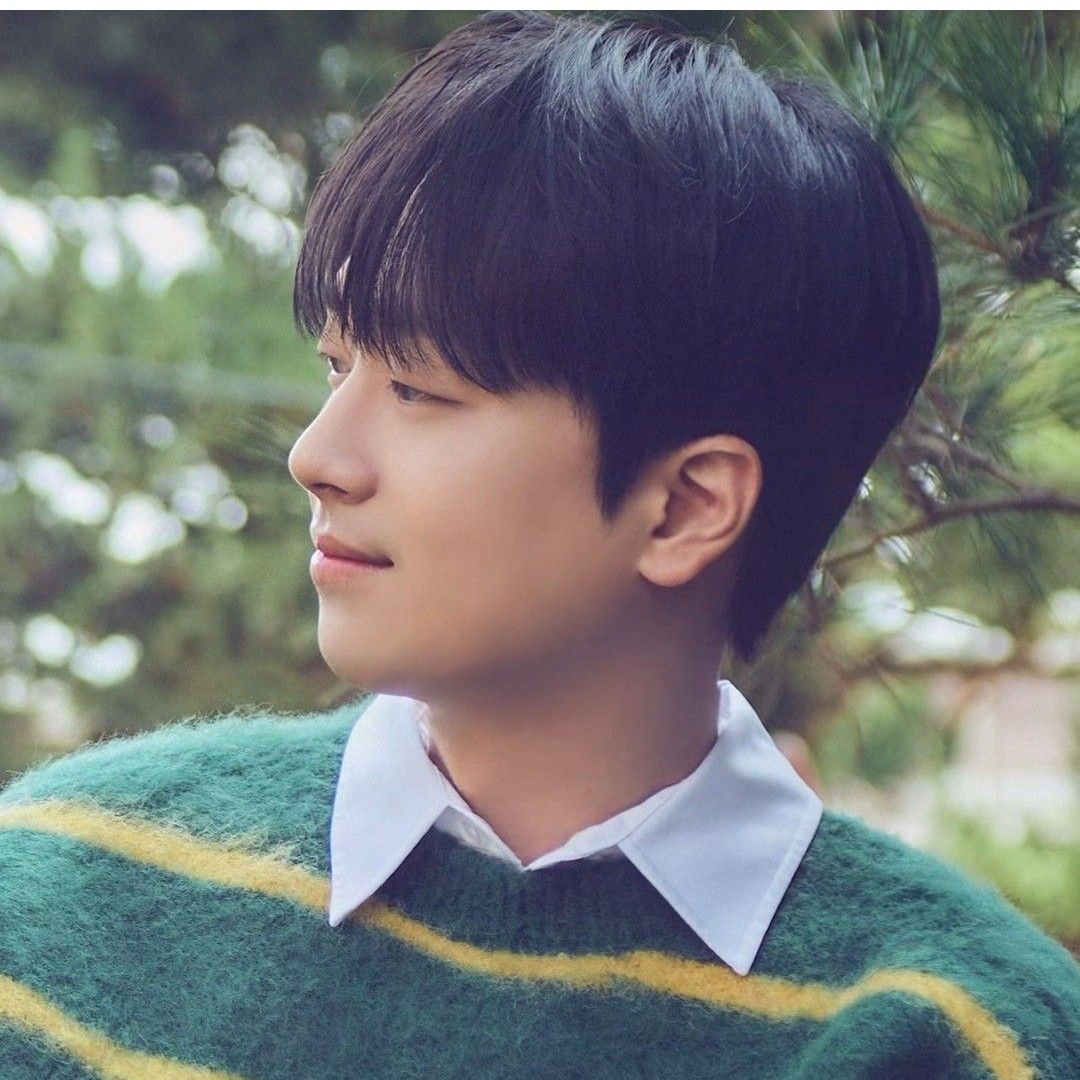 Foto kegiatan terbaru dari Lee Chanwon