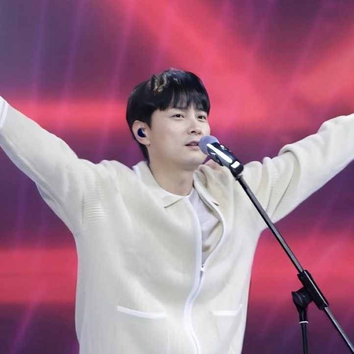 Latest photo of Min Kyunghoon