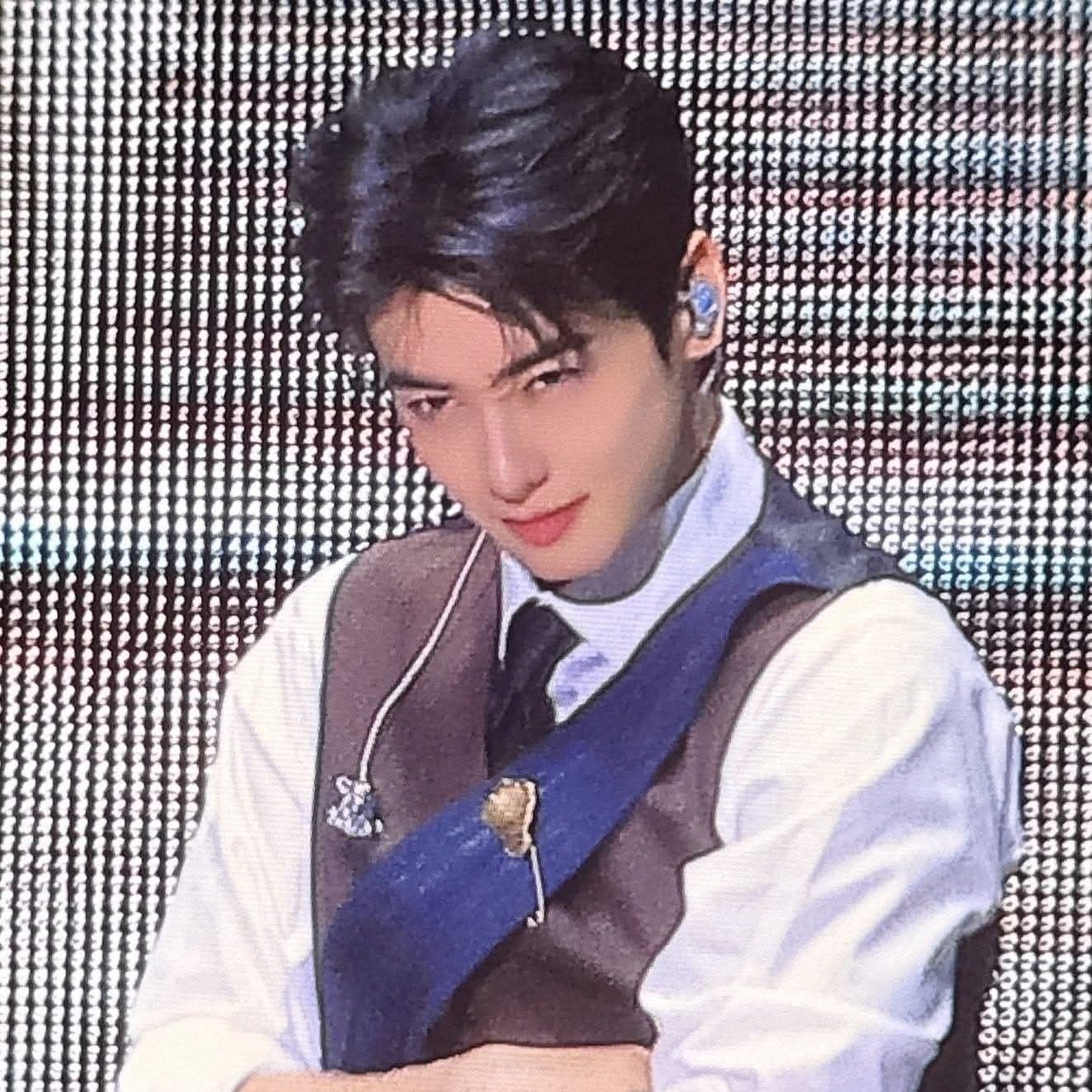 Latest photo of Cha Eunwoo
