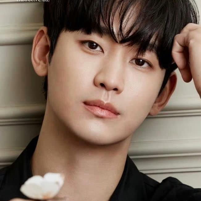 金秀贤的幕后花絮