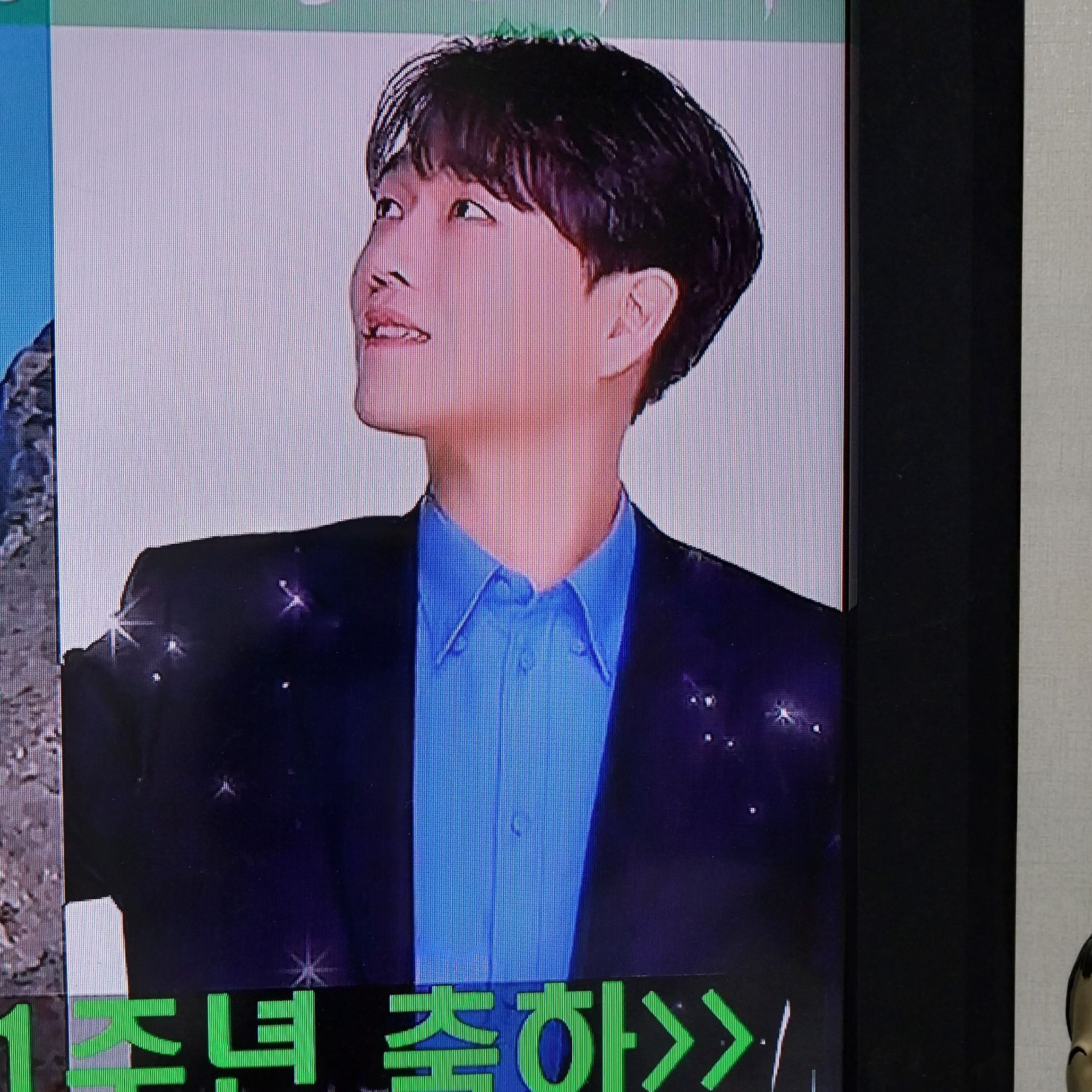 Foto kegiatan terbaru dari Hwang Youngwoong