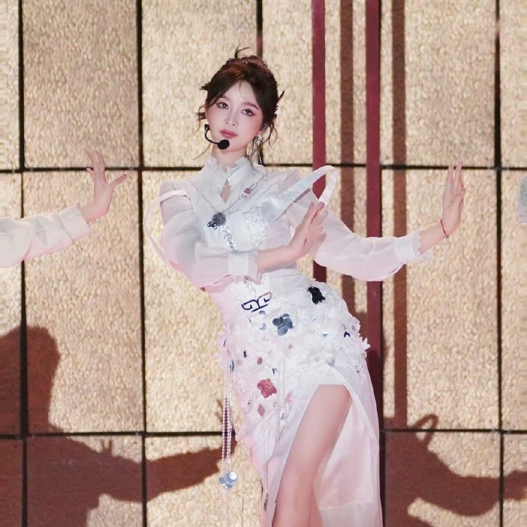 Latest photo of Wu Xuanyi