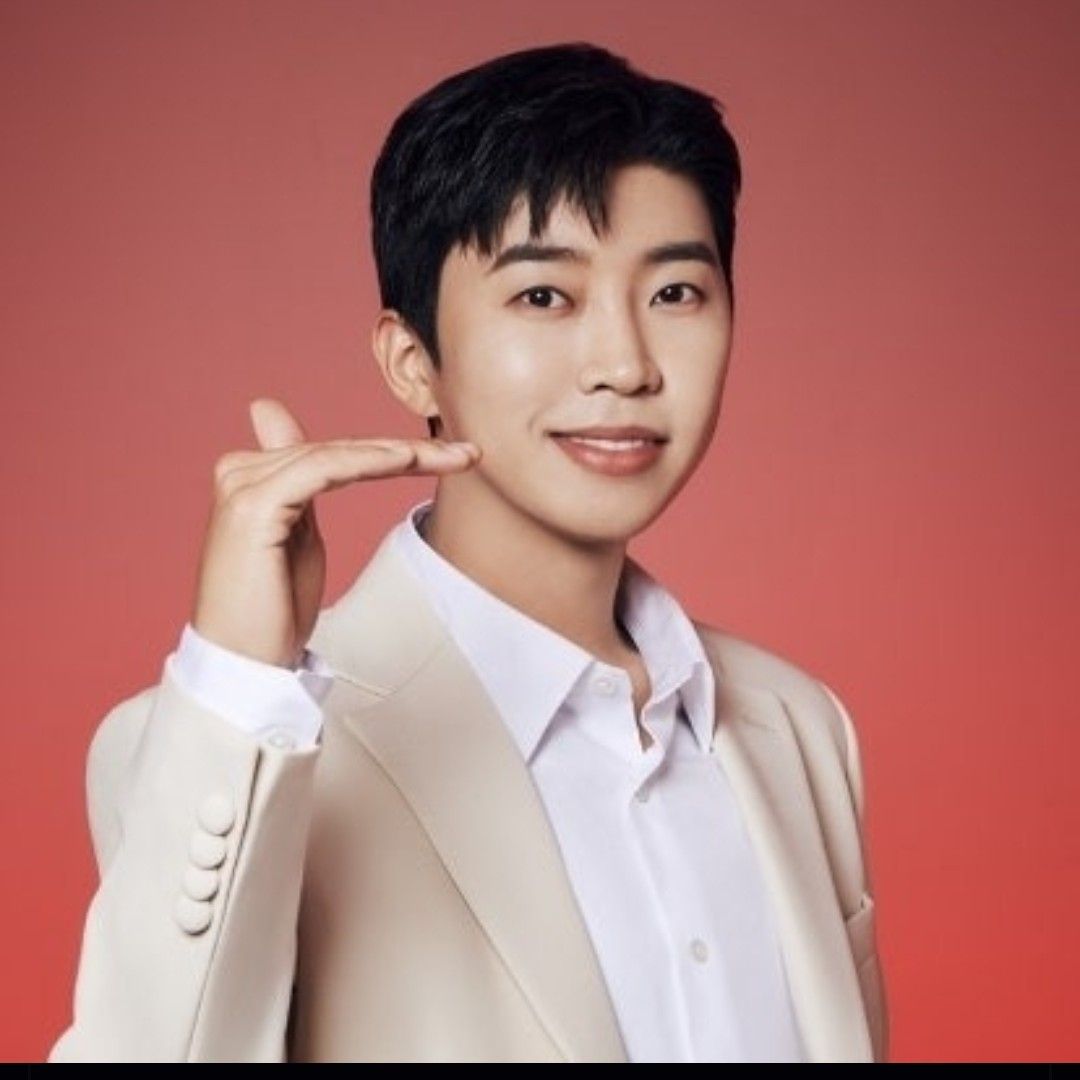 Foto terbaru dari Lim Youngwoong