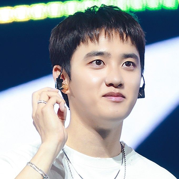 Behind-the-scenes cut of Doh Kyungsoo (D.O.)