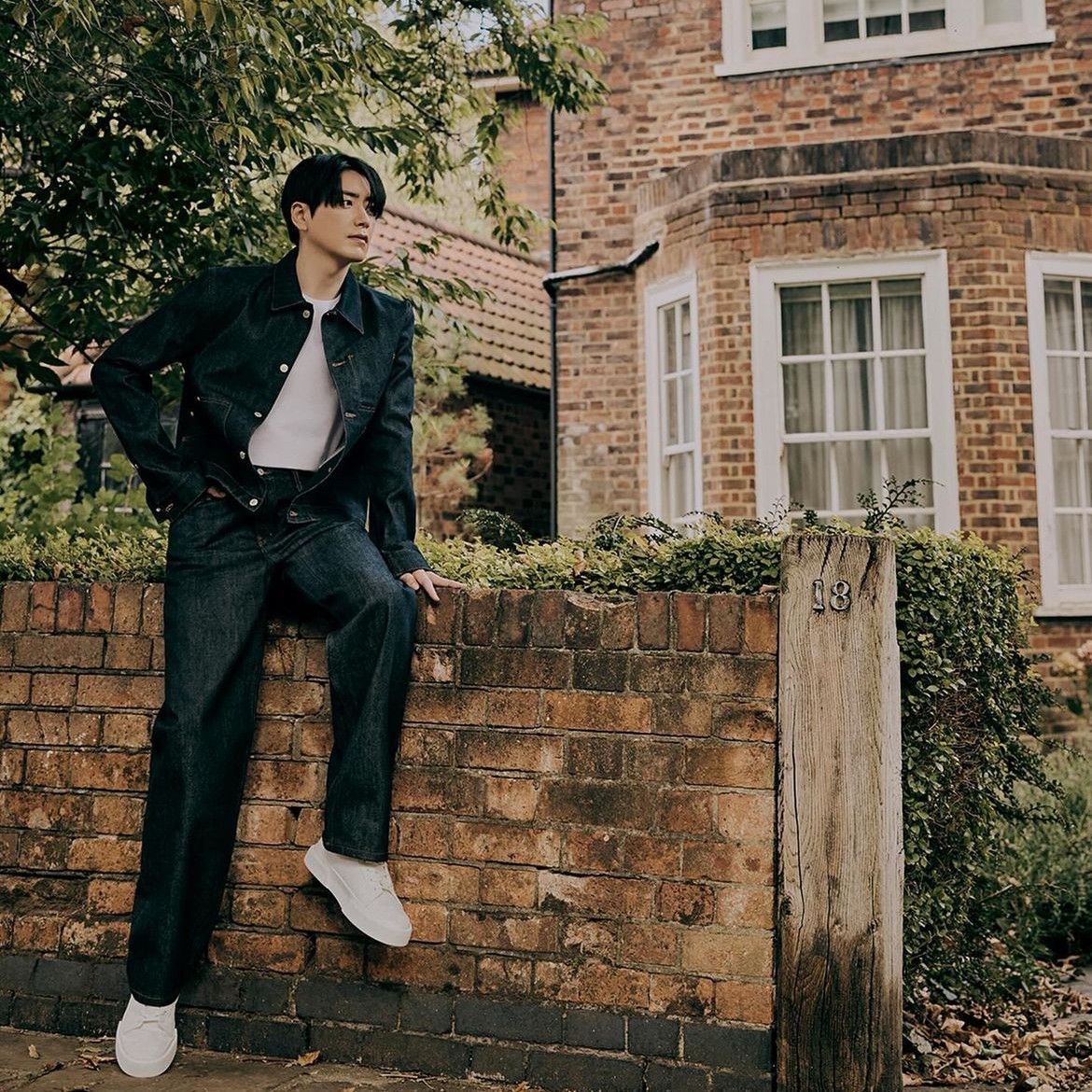 Recent activity shot of Lee Joonhyuk