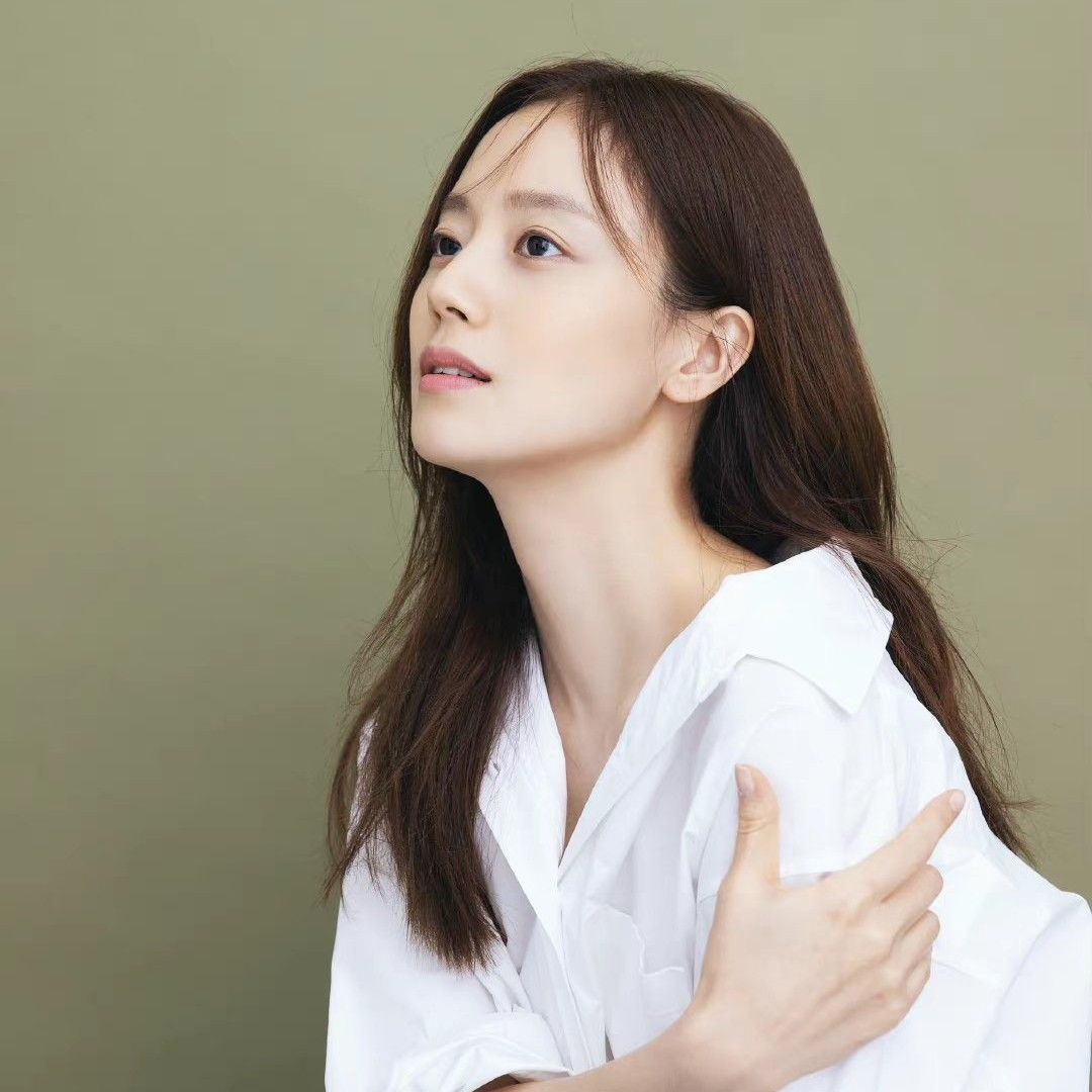 Recent activity shot of Moon Chaewon