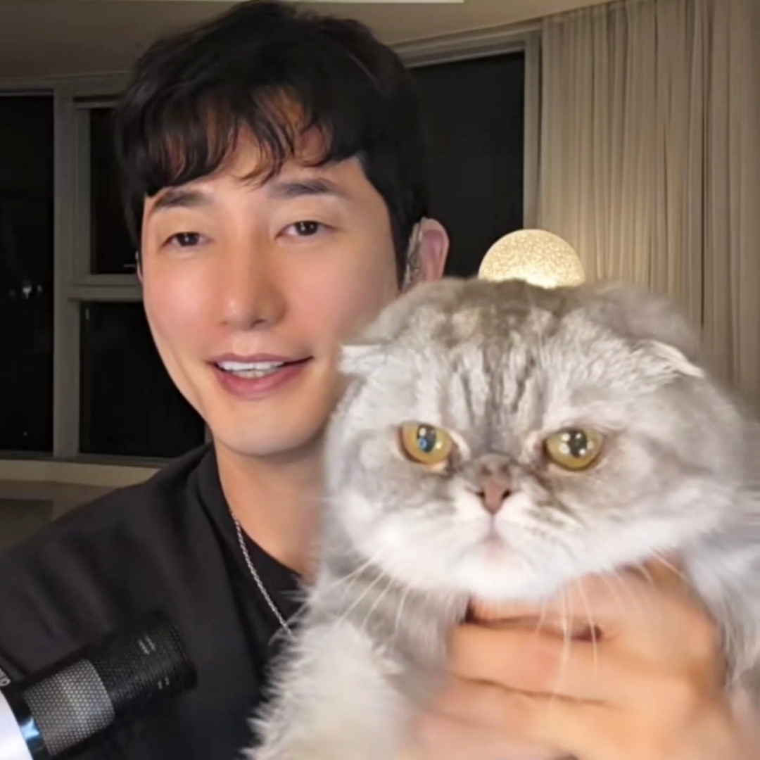 Recent activity shot of Park Sihoo