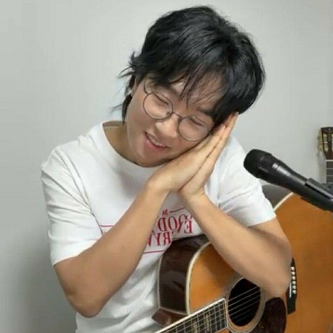 Latest photo of Bak Changgeun
