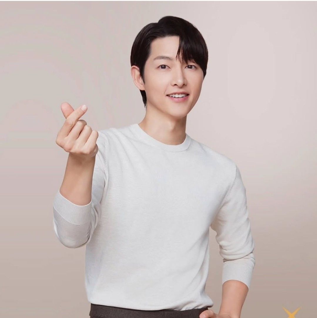 Latest photo of Song Joongki