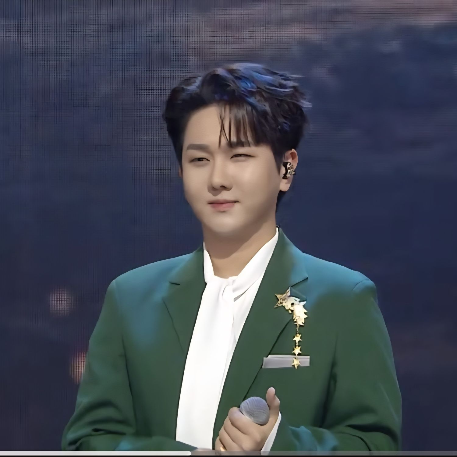 金秀瓚的最新照片