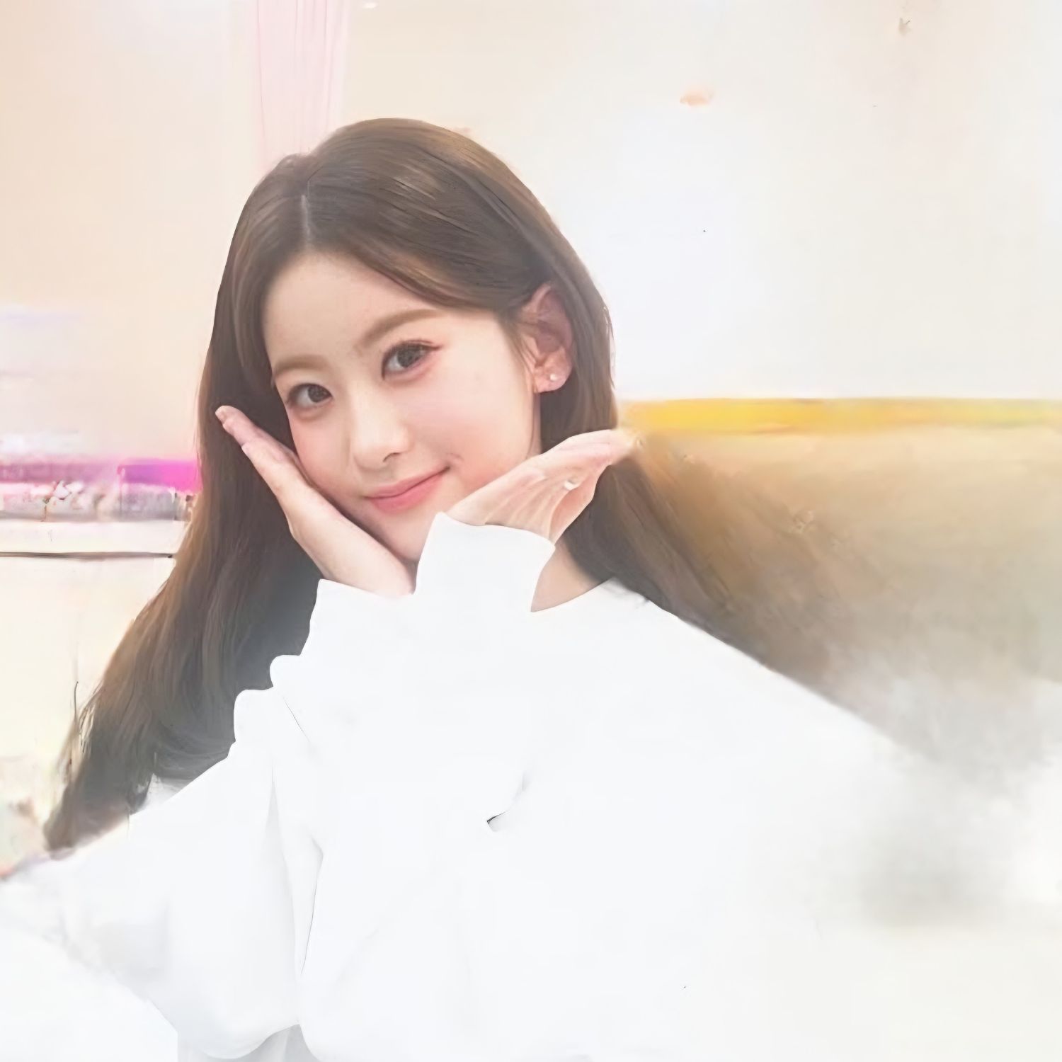 オ・ユジンの最近の活動ショット