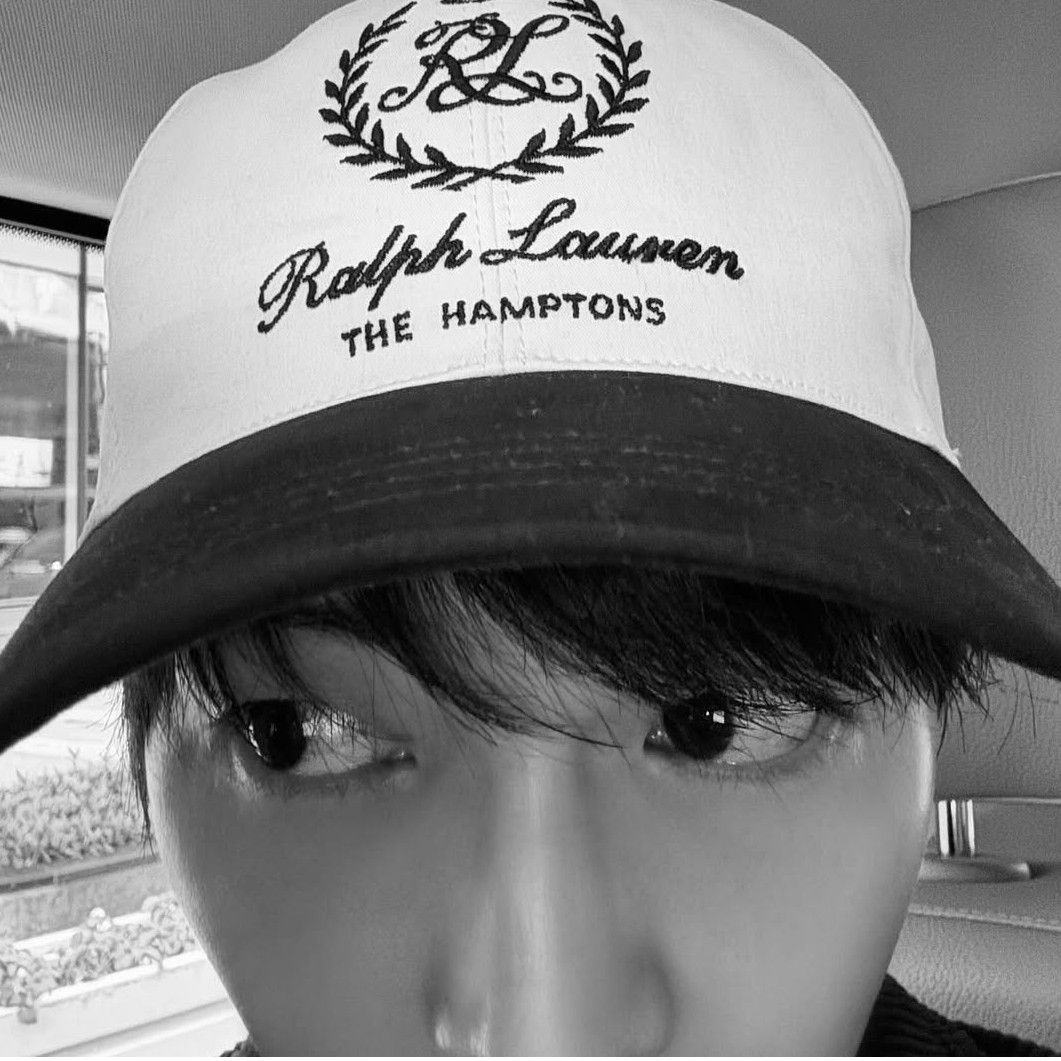 Recent activity shot of Song Joongki