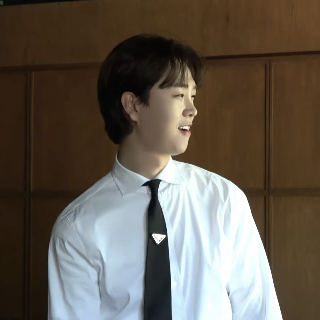 Song Minjun的幕後花絮