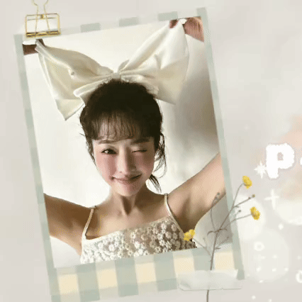 A moment captured by a fan of Park Boyoung