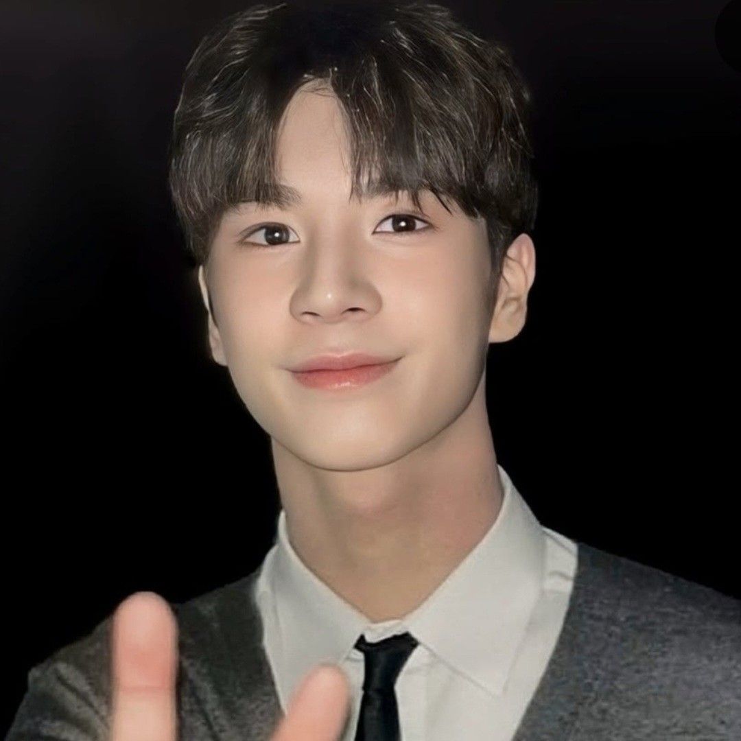 Behind-the-scenes cut of Jeong Dongwon