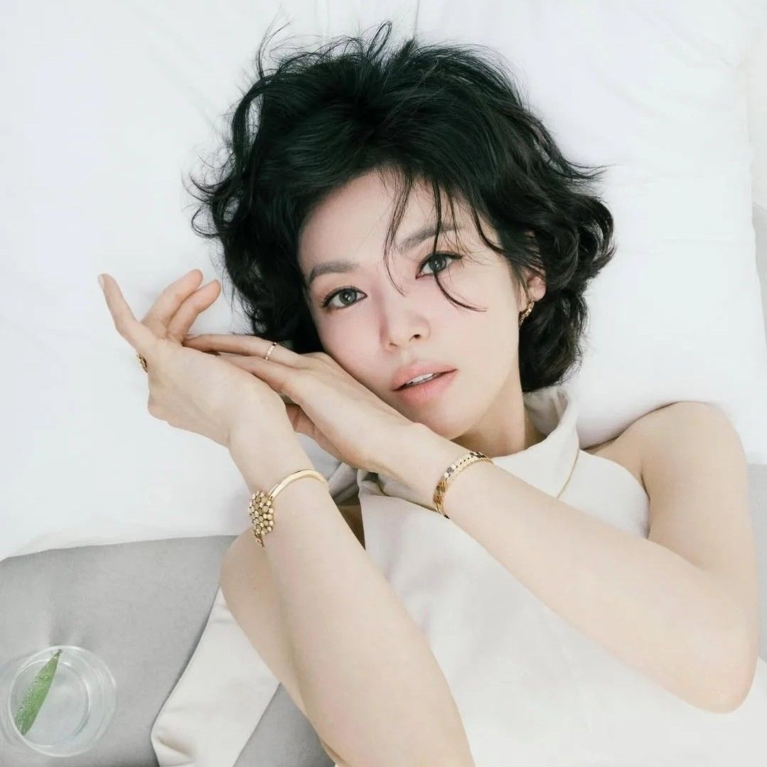 ソン・ヘギョの最近の活動ショット