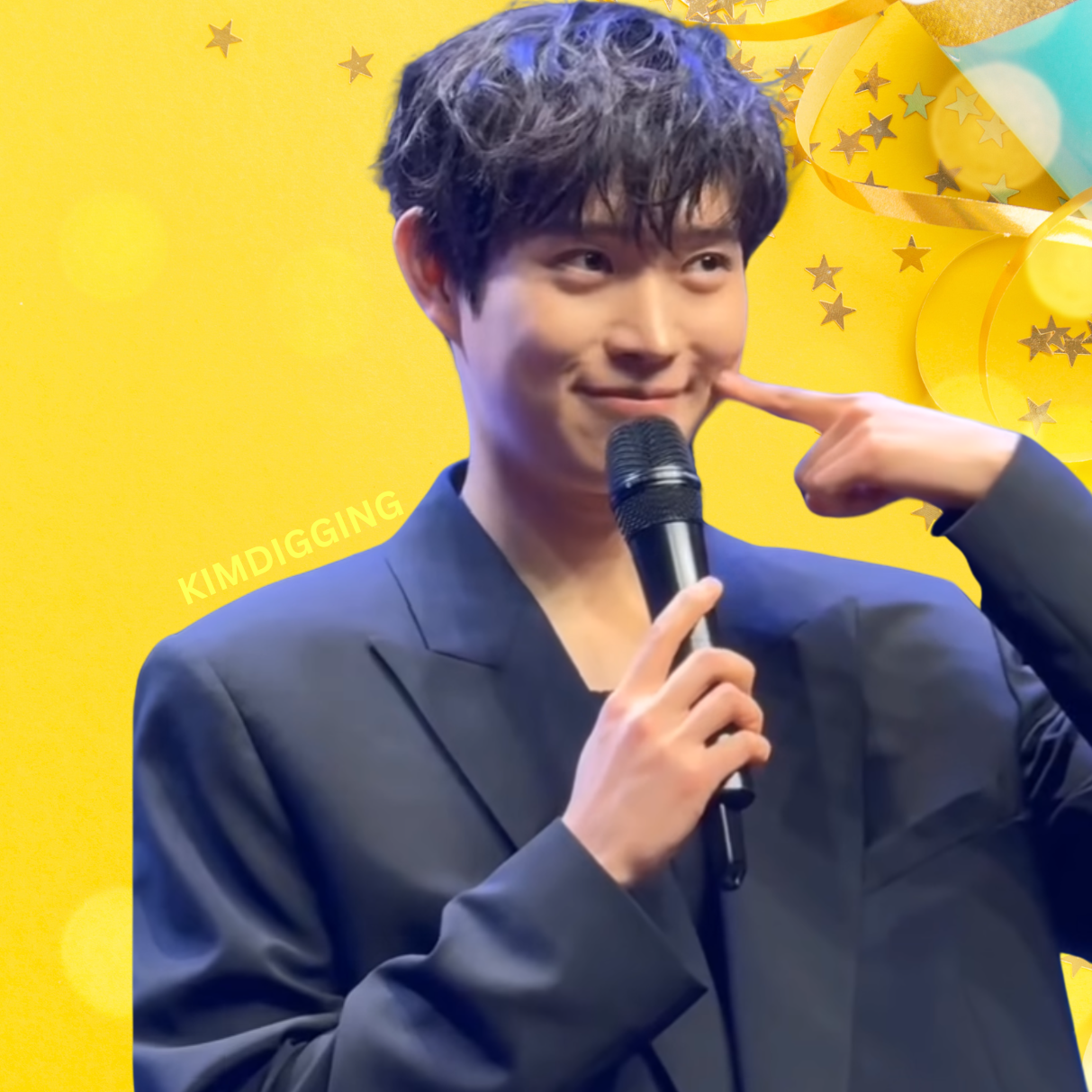 A moment captured by a fan of Kim Youngdae