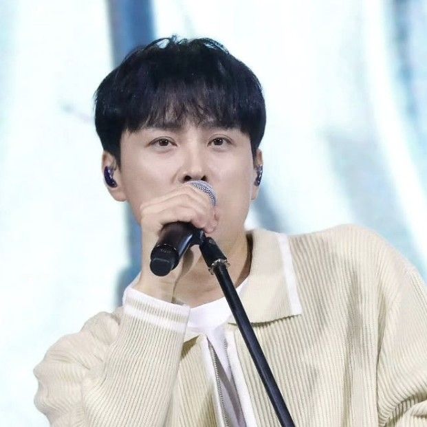 Latest photo of Min Kyunghoon