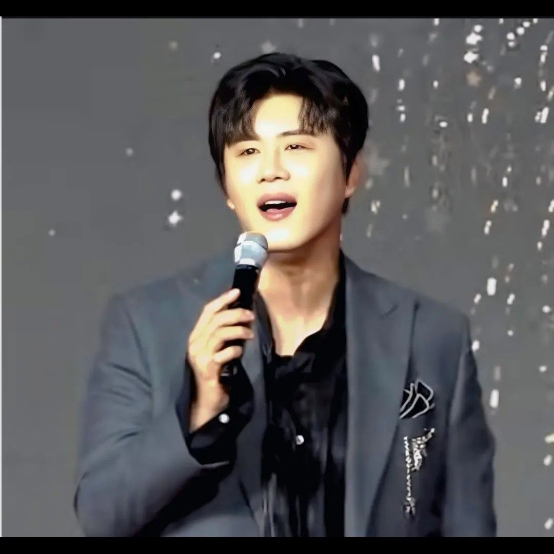 Behind-the-scenes cut of Jin Haesung