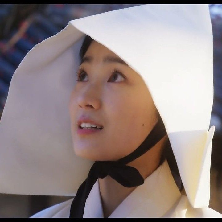 Latest photo of Kim Hyeyoon