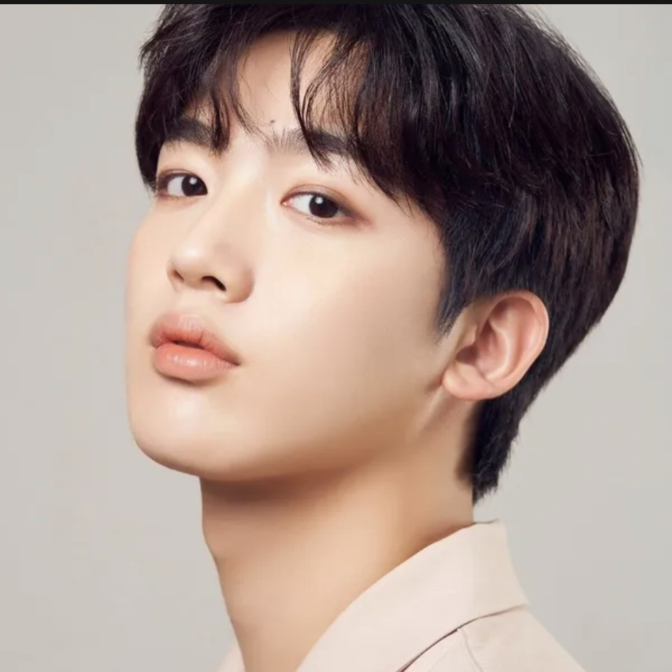 Latest photo of Kim Yohan