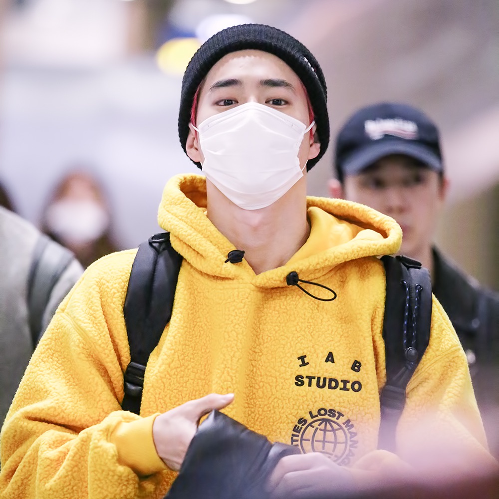 Behind-the-scenes cut of Suho