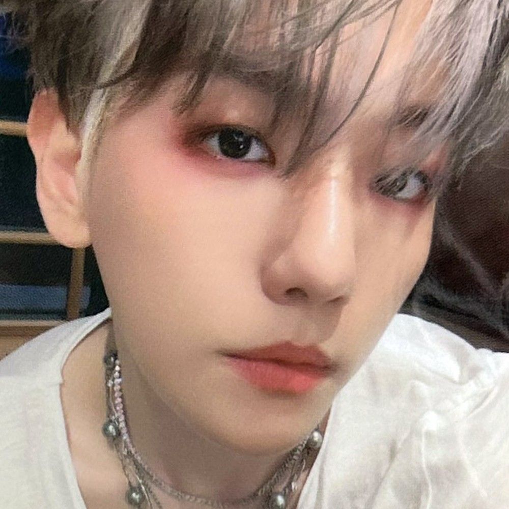 Recent activity shot of Baekhyun