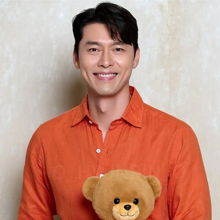 Latest photo of Hyun Bin
