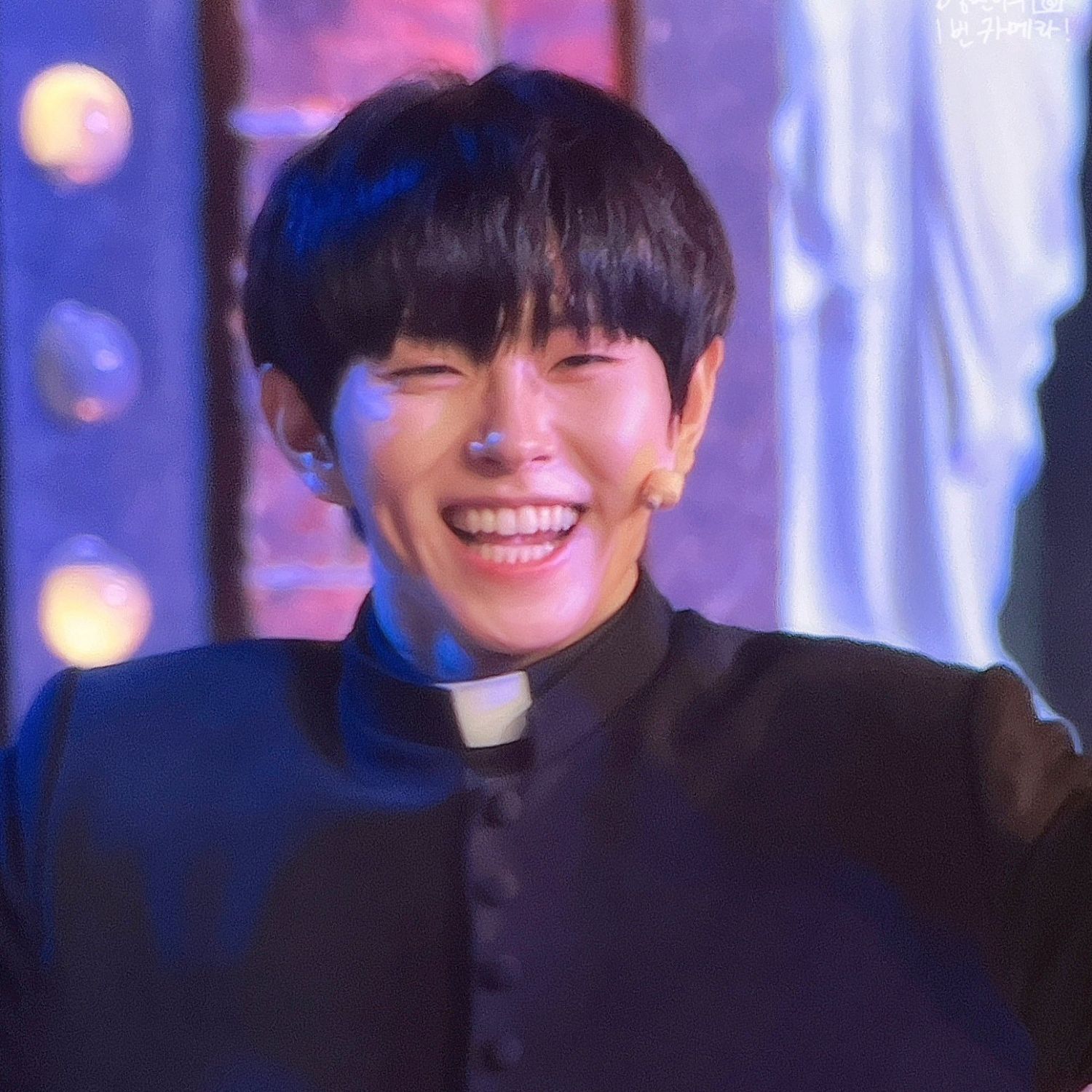 Behind-the-scenes cut of Lee Byeongchan