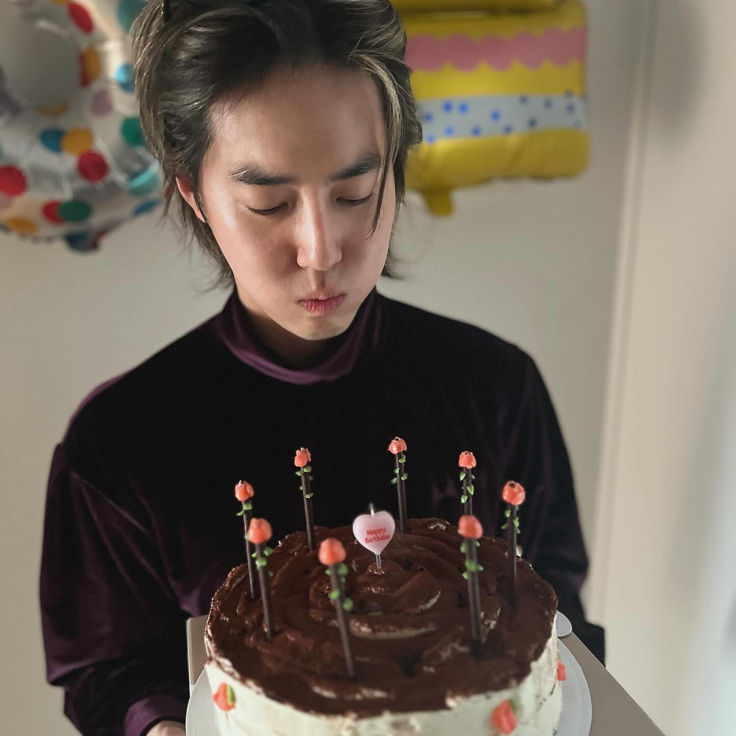 Recent activity shot of Suho