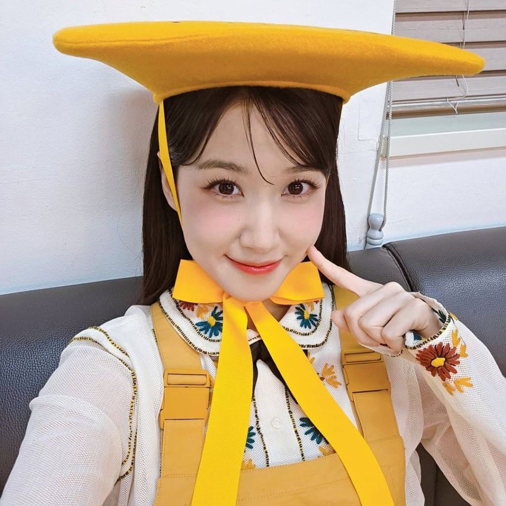Latest photo of Park Eunbin