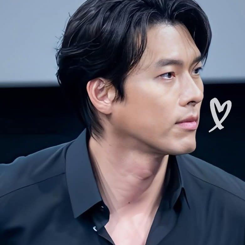 현빈의 최신 사진