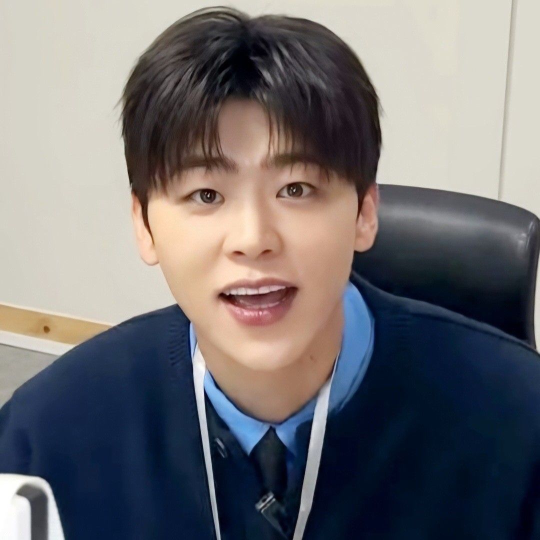 Recent activity shot of Park Jihyeon