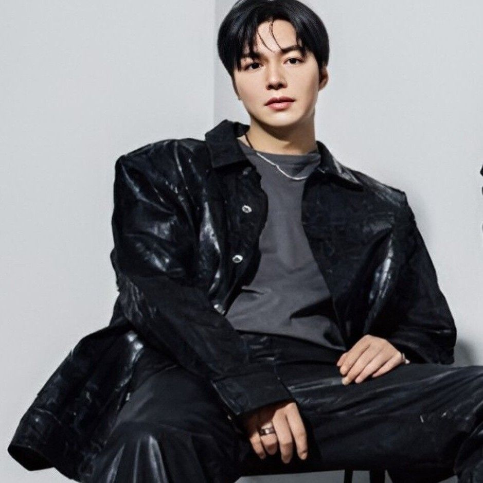 Recent activity shot of Lee Minho