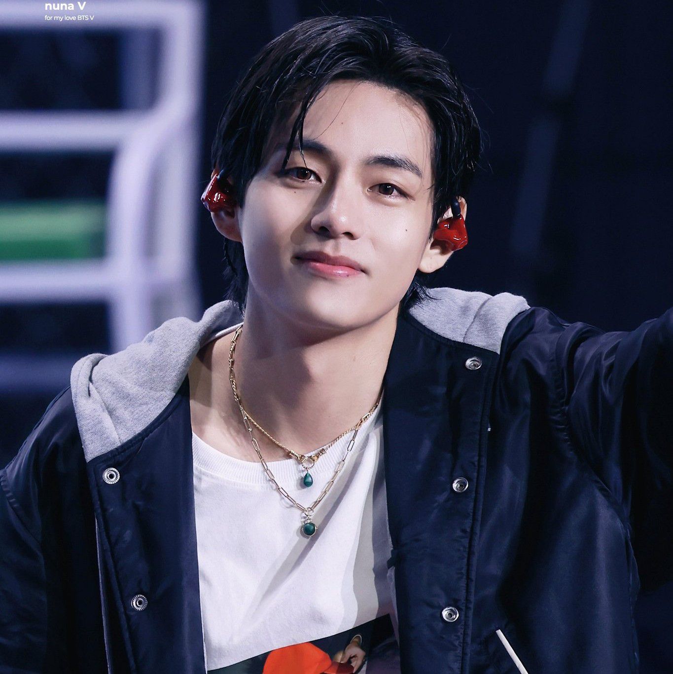 Foto terbaru dari Kim Taehyung (V)