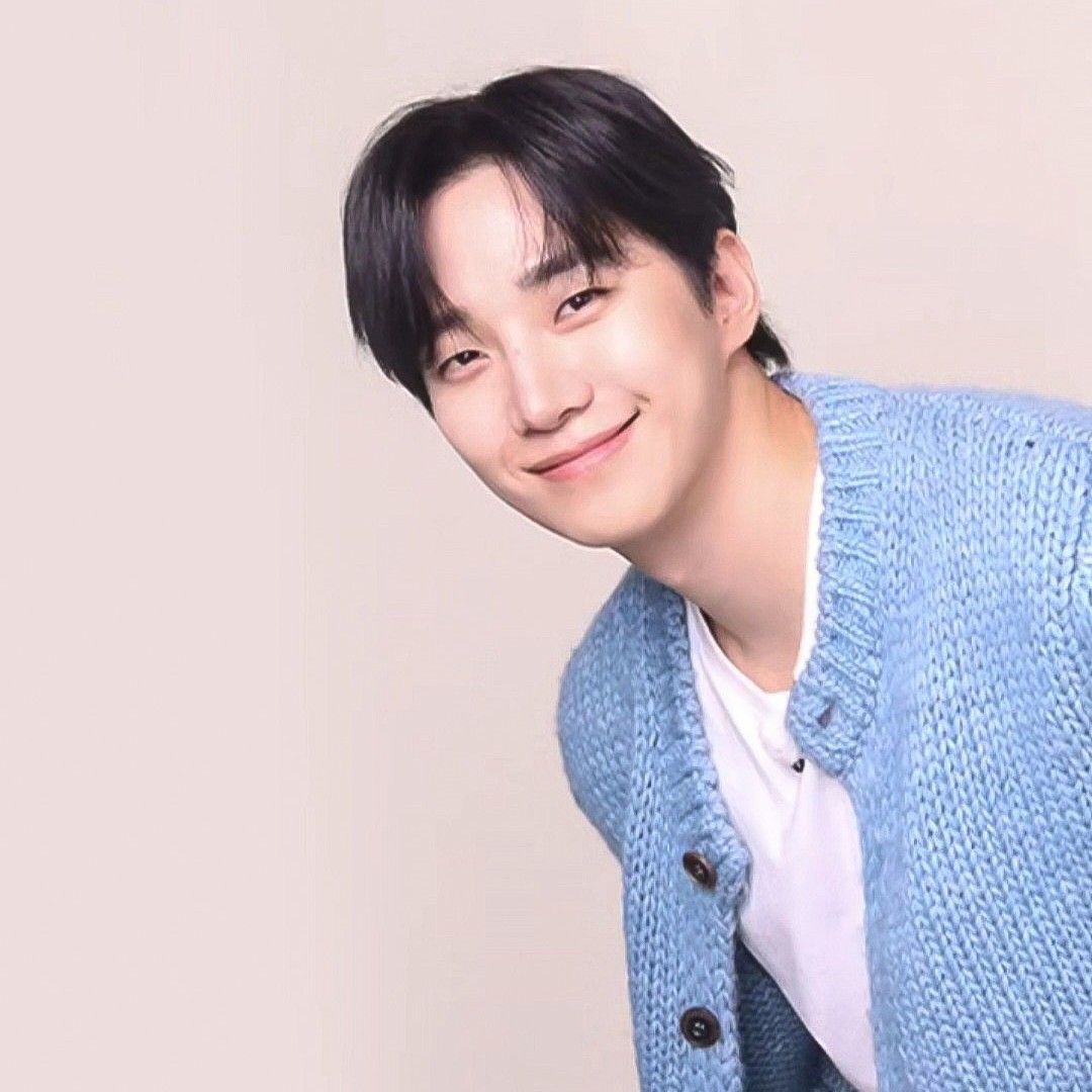 イ・ジュノのビハインドカット