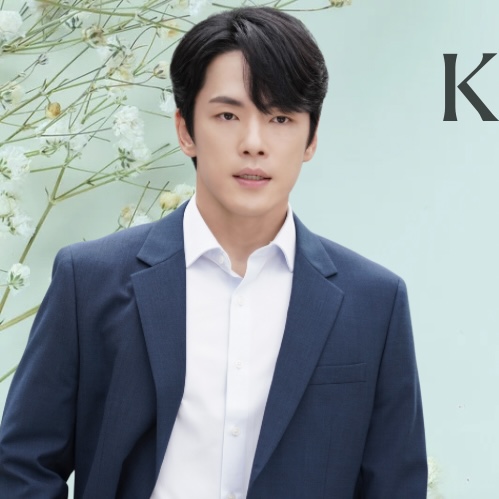 Cuplikan di balik layar dari Kim Junghyun