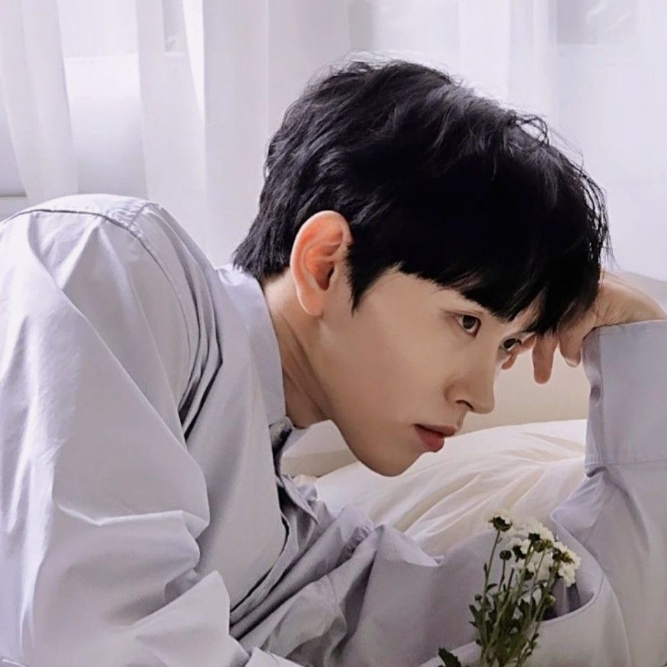 Recent activity shot of Lee Byeongchan