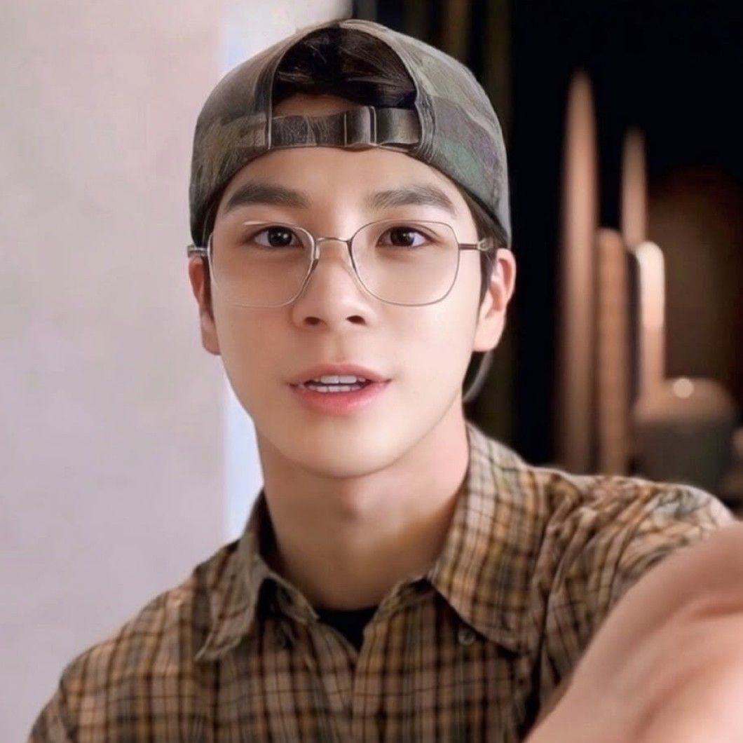 Latest photo of Jeong Dongwon