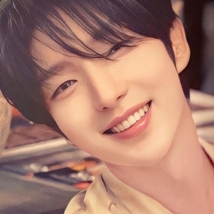 Latest photo of Lee Joongi