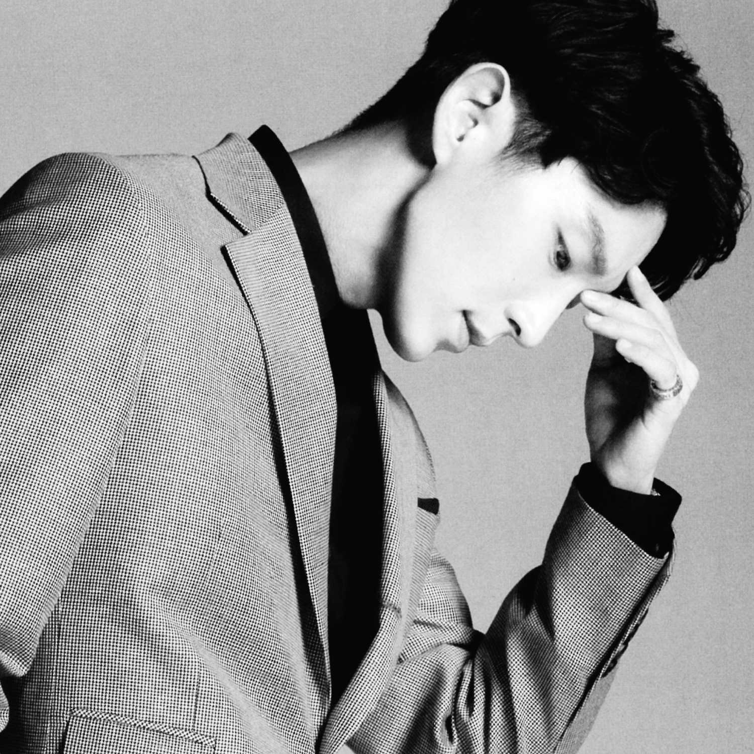 Behind-the-scenes cut of Lee Joongi